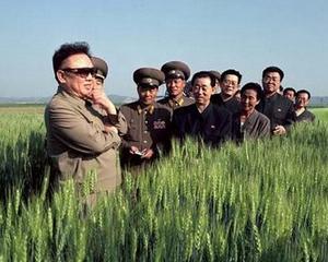 Presedintele nord-coreean, Kim Jong Il, a murit