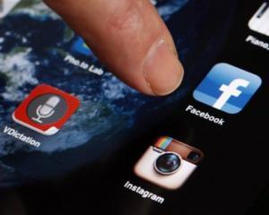 Facebook a anuntat magazinul virtual de aplicatii App Center