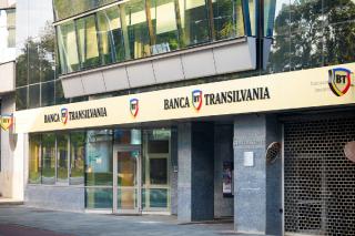 Banca Transilvania vine cu o oferta fara precedent pentru soferii romani: polita RCA in cateva secunde, online