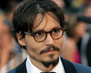 Paradisul lui Depp: Piratii din Caraibe ii aduc un onorariu record