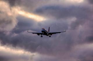 Accidentul aviatic de la Balotesti din 1995, al TAROM, inca ne da fiori reci. Toti cei 60 de pasageri si 10 membri ai echipajului au murit