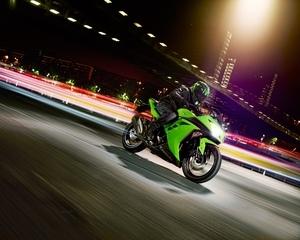 Kawasaki se lauda cu trei noi modele de motociclete