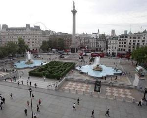 LONDRA: trei persoane injunghiate si 19 arestate, in urma unei incaierari in Trafalgar Square