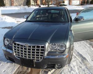 Fostul Chrysler 300C al lui Barack Obama, scos la licitatie pe eBay