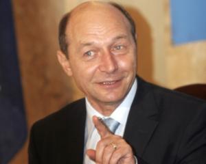 Basescu l-a atentionat pe Boc ca nu este in regula sa aiba prea multi bani la dispozitia sa
