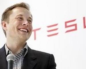 Elon Musk le intinde o mana de ajutor celor de la Boeing. Dreamliner ar putea zbura din nou