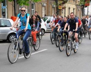 Primaria Capitalei promoveaza bicicleta