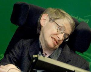 Stephen Hawking: Suntem aproape de sfarsitul vietii pe Pamant