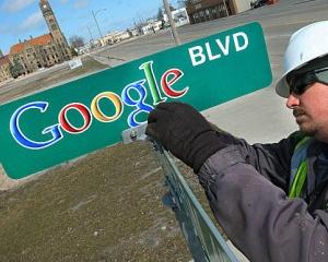 Google dezvolta in secret o retea wireless. Care este scopul gigantului american?