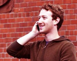 Pentru 100 dolari, Zuckerberg primeste mesajul tau pe Facebook