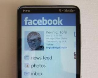 HTC va lansa doua telefoane Facebook la Mobile World Congress 2011