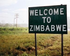 Zimbabwe imprumuta 98 de milioane de dolari de la China