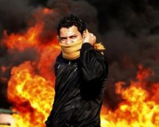 Obama pune presiune asupra lui Mubarak, impins sa actioneze de americanii iesiti in strada