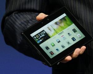 Tableta BlackBerry PlayBook costa 499$