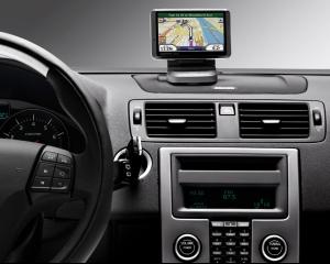 TomTom si Garmin, amenintati de smartphone-urile cu GPS