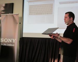 Sony a lansat noua gama de laptopuri VAIO in Romania din care face parte si primul sau Ultrabook