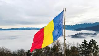 Romania traieste pe datorie, avem cheltuieli colosale din banii publici: daca incasam 4 lei la buget din taxe si impozite, cheltuim 5