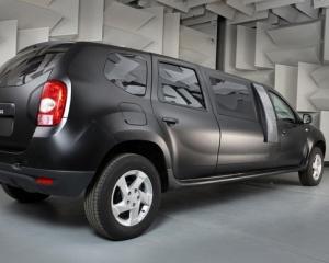 Limuzina Dacia Duster, un birou mobil lung de 6 metri