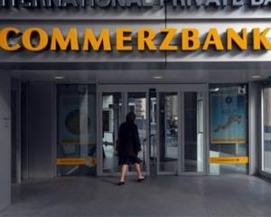 Efectele crizei din Grecia: Profitul Commerzbank, a doua banca germana ca marime, a scazut cu 93% in al doilea trimestru