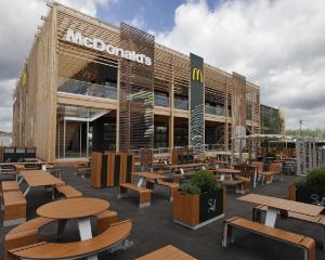 McDonald`s pregateste meniul olimpic pentru JO de la Londra