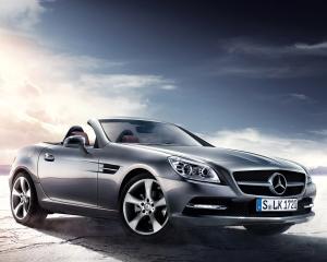 Noul Mercedes SLK este disponibil in Romania. Preturile pleaca de la 32.500 de euro fara TVA