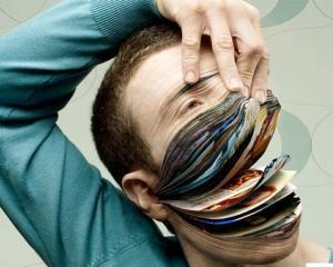 Facebook, mai popular decat cartile si chipurile