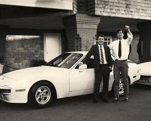 Cu un Porsche de la Steve Jobs s-a facut