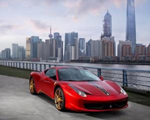 China si cursele auto cu Ferrari