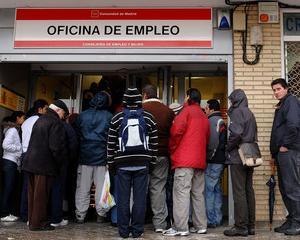 Spania: 4,9 milioane de oameni fara loc de munca, rata a somajului de 21,2%