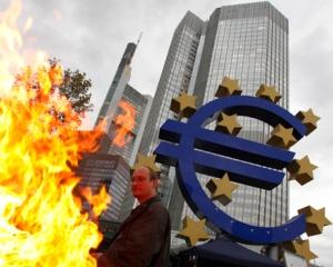 ANALIZA: Cunostea sau nu BCE problemele monedei euro?
