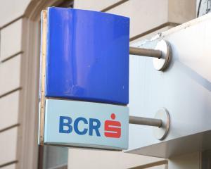 Profitul BCR a scazut de peste trei ori in primul trimestru al anului