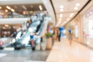 Magazinul Unirea: de la vitrina luxului comunist la mallul-fantoma din inima Bucurestiului