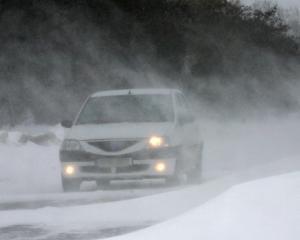 Meteo: Ninsoare si vant in weekend