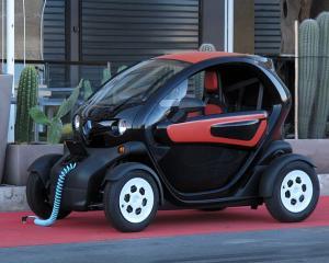 SPANIA: Renault ofera gratuit fiecarui client de Laguna sau Espace un vehicul electric Twizy