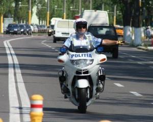 Peste 300 de politisti pe litoral, niciunul pe plaja