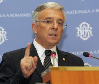 Isarescu: Nu sunt motive pentru cresterea preturilor