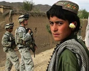NATO isi cere scuze pentru uciderea a noua copii afgani
