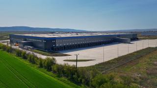 ELI Parks inchiriaza 3.500 mp in ELI Park Bacau catre Raben Logistics Romania, consolidandu-si pozitia ca hub logistic strategic in regiunea Moldovei