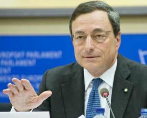 Mario Draghi, BCE: A venit randul politicienilor sa intareasca moneda euro