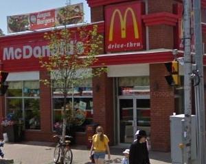 Un restaurant McDonald's din Canada permite plata prin NFC