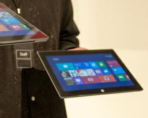 Microsoft ar trebui sa ieftineasca tableta Surface