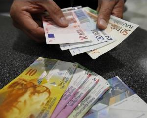 Banca Nationala a Elvetiei limiteaza cursul francului la 1,2 CHF pentru un euro