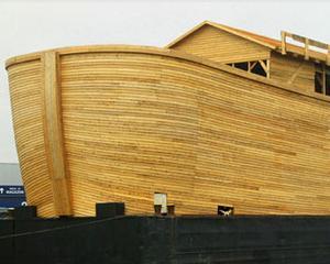 Speriat de potop, un olandez a construit, cu 1,6 milioane de dolari, o Arca ca a lui Noe