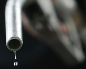 OMV Petrom a scumpit din nou benzina cu 9 bani pe litru