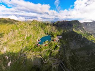 Transfagarasanul, o perla a ingineriei si un spectacol natural in Romania