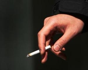 O retea internationala de traficanti de tigari a pagubit economia Romaniei cu un milion de euro