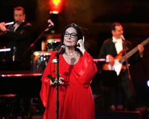 Nana Mouskouri, un 