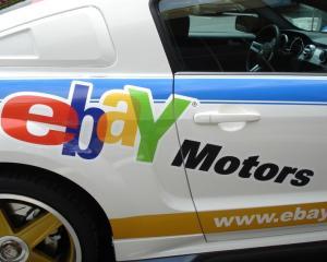 Un roman a pledat vinovat in SUA pentru fraude pe eBay si Craigslist