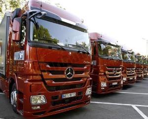 Scad vanzarile de vehicule pentru pasageri, cresc cele pentru transport marfa