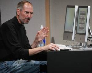 Apple va lansa un computer iMac pentru cumparatorii en-gros, care va costa sub 1.000 de dolari
